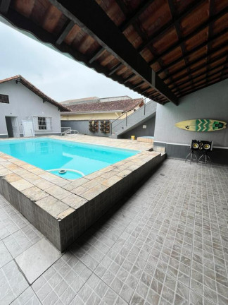 Casa com 4 Quartos à Venda, 362 m² em Vila Tupi - Praia Grande