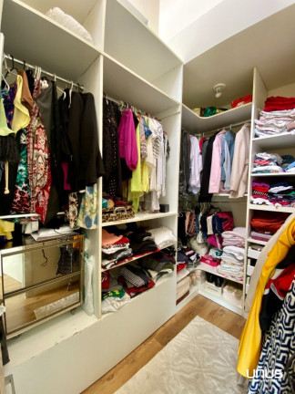 Imagem Casa com 3 Quartos à Venda, 300 m² em Estreito - Florianópolis Imagem Casa com 3 Quartos à Venda, 300 m² em Estreito - Florianópolis