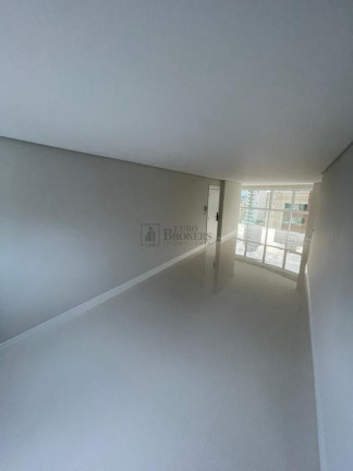 Imagem Apartamento com 3 Quartos à Venda, 138 m² em Centro - Balneário Camboriú Imagem Apartamento com 3 Quartos à Venda, 138 m² em Centro - Balneário Camboriú