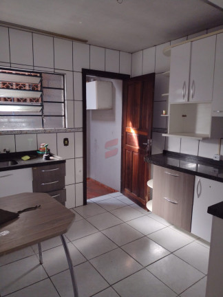 Imagem Casa com 3 Quartos à Venda, 180 m² em Centro - Pinhais Imagem Casa com 3 Quartos à Venda, 180 m² em Centro - Pinhais