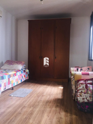 Imagem Imóvel com 15 Quartos à Venda, 352 m² em Nossa Senhora De Fátima - Santa Maria