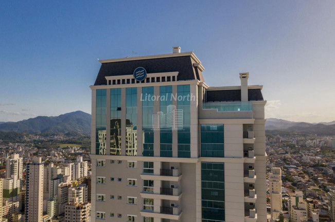 Imagem Apartamento com 3 Quartos à Venda, 128 m² em Centro - Balneário Camboriú Imagem Apartamento com 3 Quartos à Venda, 128 m² em Centro - Balneário Camboriú