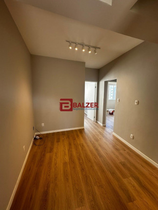 Imagem Apartamento com 2 Quartos à Venda, 55 m² em Centro - Florianópolis Imagem Apartamento com 2 Quartos à Venda, 55 m² em Centro - Florianópolis