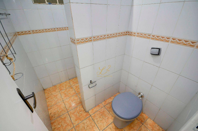 Imagem Casa com 1 Quarto à Venda, 172 m² em Cristo Rei - Curitiba