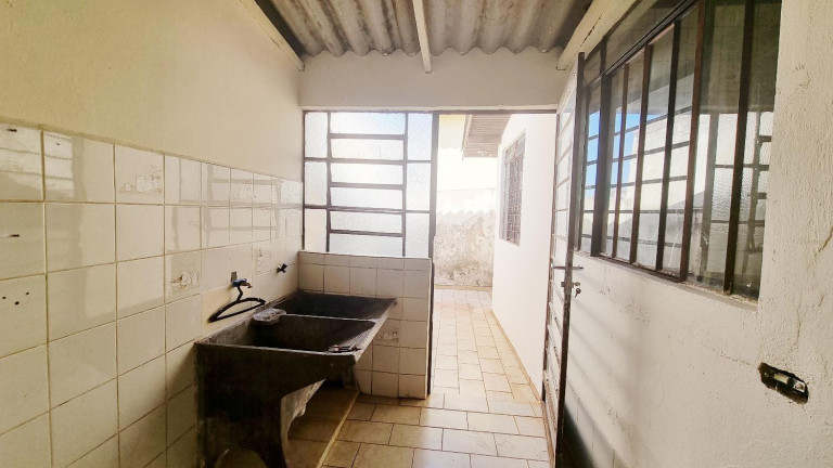 Imagem Casa com 2 Quartos à Venda, 118 m² em Maringá - Londrina