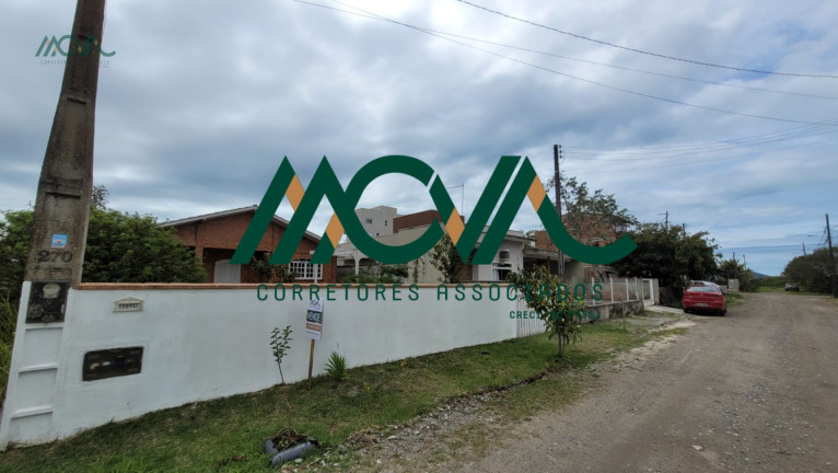 Imagem Casa com 3 Quartos à Venda, 118 m² em Brandalize - Itapoá