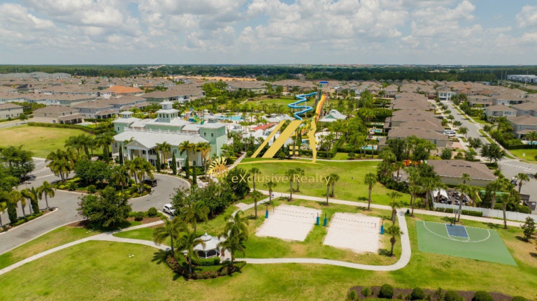 Imagem Imóvel com 6 Quartos à Venda, 387 m² em Kissimmee - Orlando Imagem Imóvel com 6 Quartos à Venda, 387 m² em Kissimmee - Orlando
