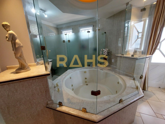 Imagem Casa com 3 Quartos à Venda, 270 m² em Costa E Silva - Joinville Imagem Casa com 3 Quartos à Venda, 270 m² em Costa E Silva - Joinville