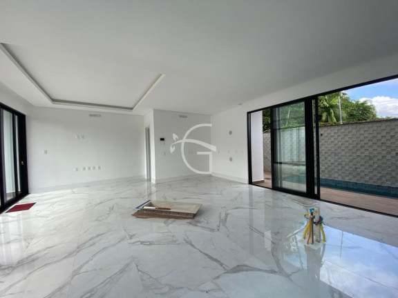 Imagem Casa com 3 Quartos à Venda, 156 m² em Saguaçu - Joinville Imagem Casa com 3 Quartos à Venda, 156 m² em Saguaçu - Joinville