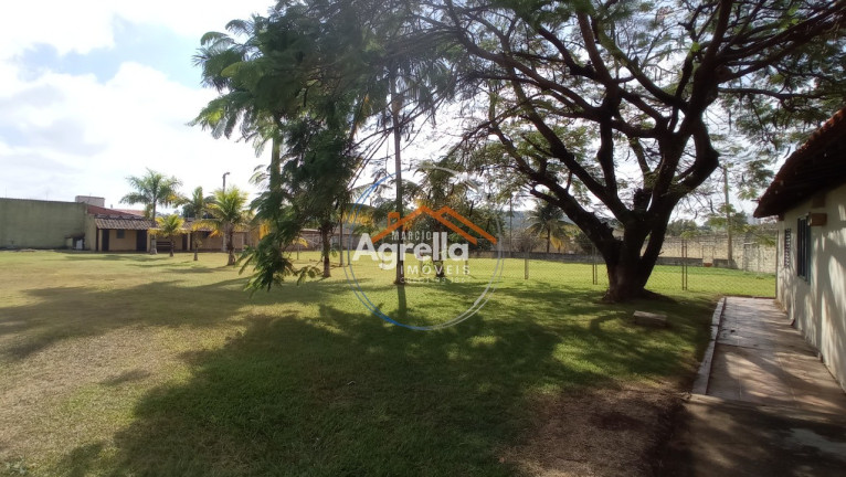 Imagem Imóvel com 3 Quartos à Venda, 1.044 m² em Jardim Flamboyant - Mogi Mirim