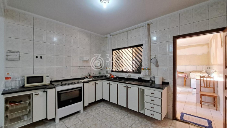 Imagem Casa com 3 Quartos à Venda, 214 m² em Jardim Las Vegas - Santo André Imagem Casa com 3 Quartos à Venda, 214 m² em Jardim Las Vegas - Santo André