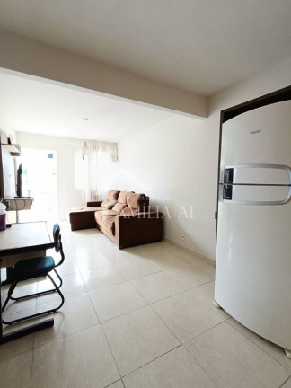 Imagem Casa com 3 Quartos à Venda, 91 m² em Iririú - Joinville Imagem Casa com 3 Quartos à Venda, 91 m² em Iririú - Joinville