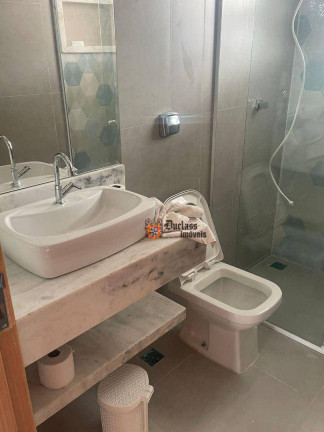 Imagem Casa com 4 Quartos à Venda, 232 m² em Estância Balneária Maria Helena Novaes - Peruíbe
