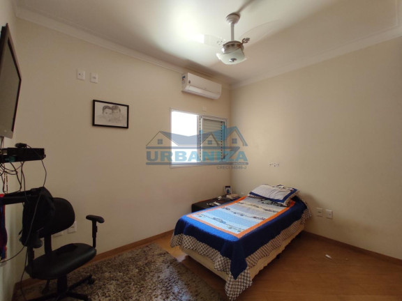 Imagem Casa com 3 Quartos à Venda, 242 m² em Bosque Da Saúde - Birigui