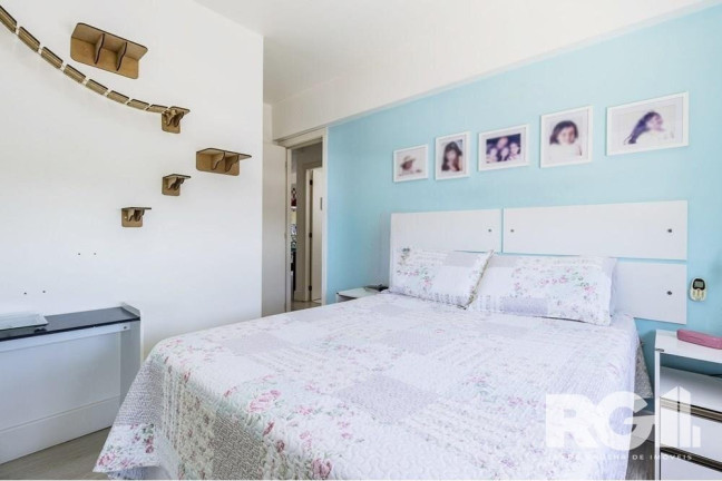 Imagem Apartamento com 3 Quartos à Venda, 68 m² em Vila Ipiranga - Porto Alegre Imagem Apartamento com 3 Quartos à Venda, 68 m² em Vila Ipiranga - Porto Alegre