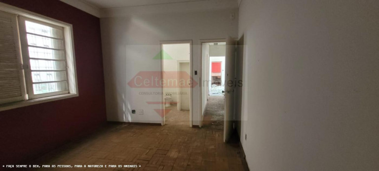 Imagem Casa com 6 Quartos à Venda, 205 m² em Centro - Taubaté Imagem Casa com 6 Quartos à Venda, 205 m² em Centro - Taubaté