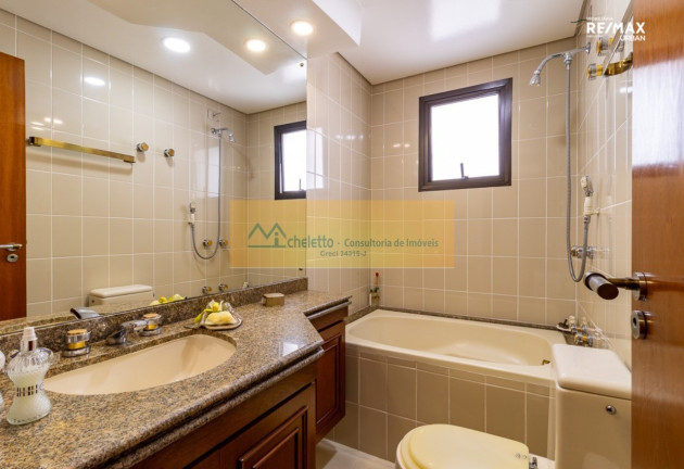 Imagem Apartamento com 4 Quartos à Venda, 250 m² em Aclimação - São Paulo