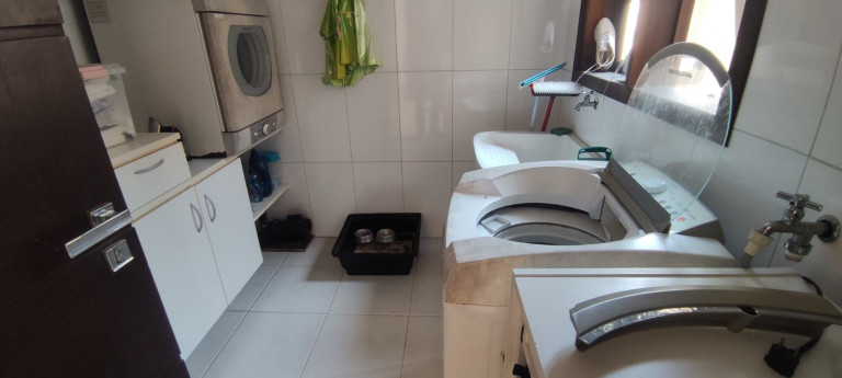 Imagem Casa com 3 Quartos à Venda, 182 m² em Indaiá - Caraguatatuba Imagem Casa com 3 Quartos à Venda, 182 m² em Indaiá - Caraguatatuba
