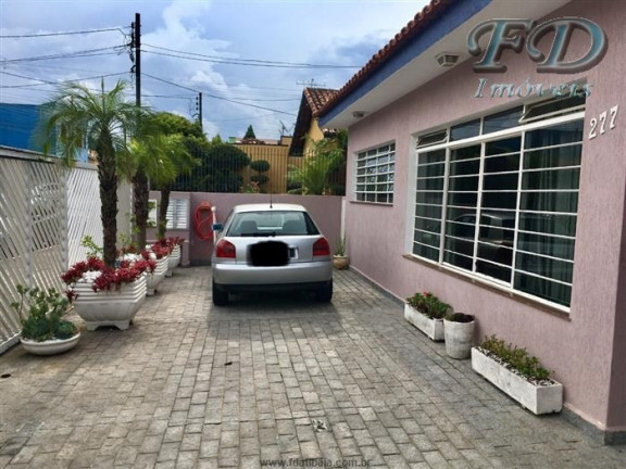 Imagem Casa com 5 Quartos à Venda, 390 m² em Centro - Atibaia