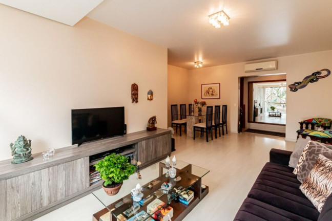 Imagem Imóvel com 2 Quartos à Venda, 97 m² em Petrópolis - Porto Alegre
