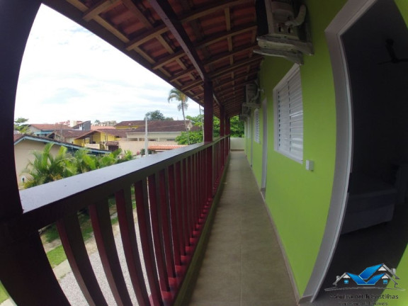 Imagem Casa com 11 Quartos para Temporada, 280 m² em Praia Grande - Ubatuba Imagem Casa com 11 Quartos para Temporada, 280 m² em Praia Grande - Ubatuba