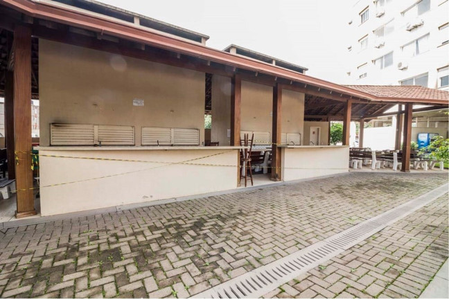 Imagem Imóvel com 3 Quartos à Venda, 69 m² em Vila Ipiranga - Porto Alegre