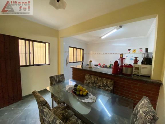 Imagem Casa com 4 Quartos à Venda, 180 m² em Mirim - Praia Grande Imagem Casa com 4 Quartos à Venda, 180 m² em Mirim - Praia Grande
