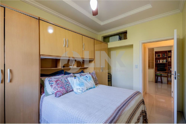 Imagem Apartamento com 3 Quartos à Venda, 94 m² em Petrópolis - Porto Alegre Imagem Apartamento com 3 Quartos à Venda, 94 m² em Petrópolis - Porto Alegre