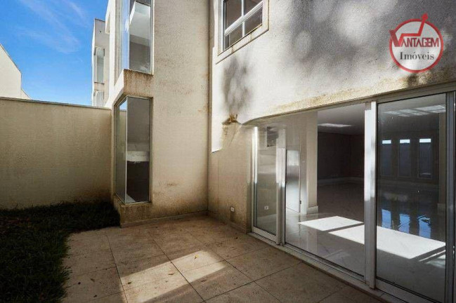 Imagem Sobrado com 3 Quartos à Venda, 319 m² em Mossunguê - Curitiba