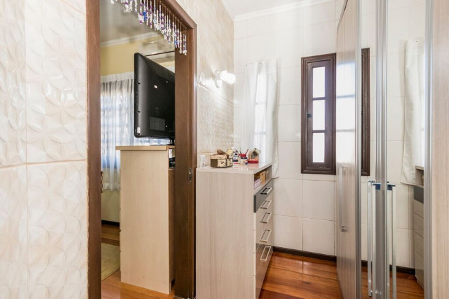 Imagem Imóvel com 4 Quartos à Venda,  em Jardim Itu - Porto Alegre