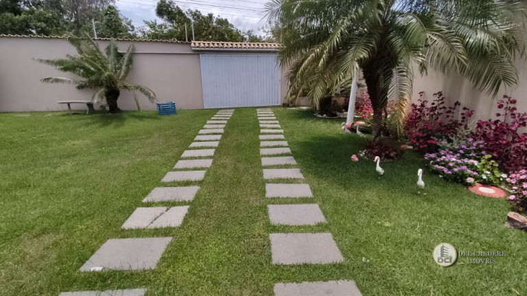 Imagem Casa com 2 Quartos à Venda, 120 m² em Meaípe - Guarapari