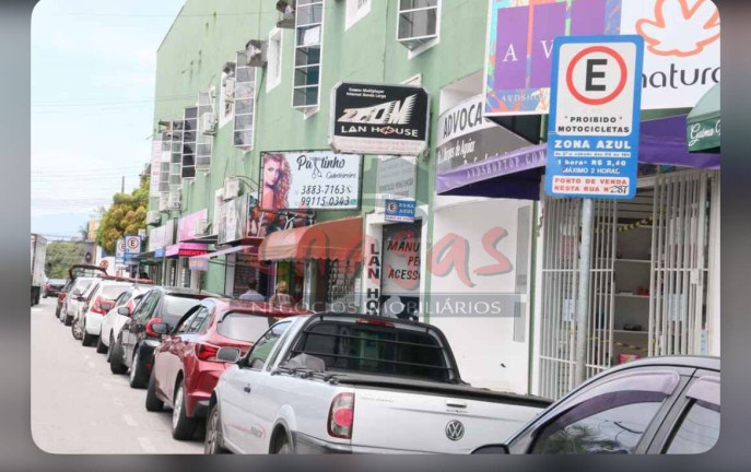 Sala Comercial para Alugar, 160 m² em Centro - Caraguatatuba