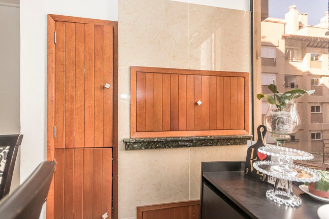 Imagem Imóvel com 2 Quartos à Venda, 57 m² em Vila Nova - Porto Alegre Imagem Imóvel com 2 Quartos à Venda, 57 m² em Vila Nova - Porto Alegre