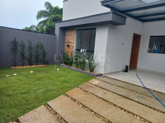 Imagem Casa com 3 Quartos à Venda, 88 m² em Quinta Dos Açorianos - Barra Velha Imagem Casa com 3 Quartos à Venda, 88 m² em Quinta Dos Açorianos - Barra Velha