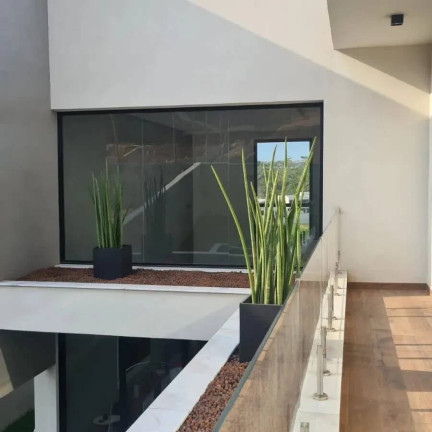 Casa com 4 Quartos à Venda,  em Urbanova - São José Dos Campos