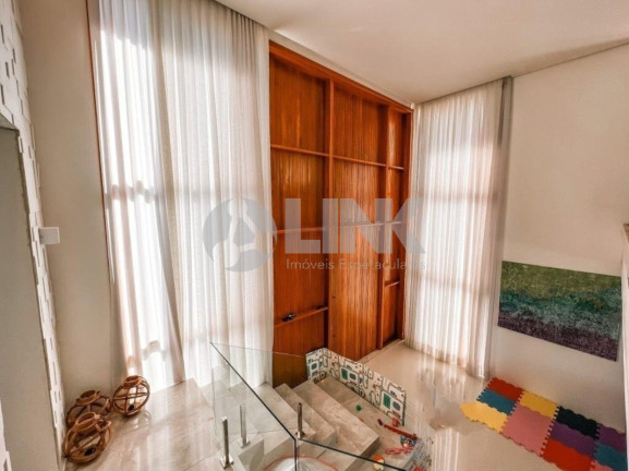 Imagem Imóvel com 3 Quartos à Venda, 341 m² em Vila Nova - Porto Alegre Imagem Imóvel com 3 Quartos à Venda, 341 m² em Vila Nova - Porto Alegre