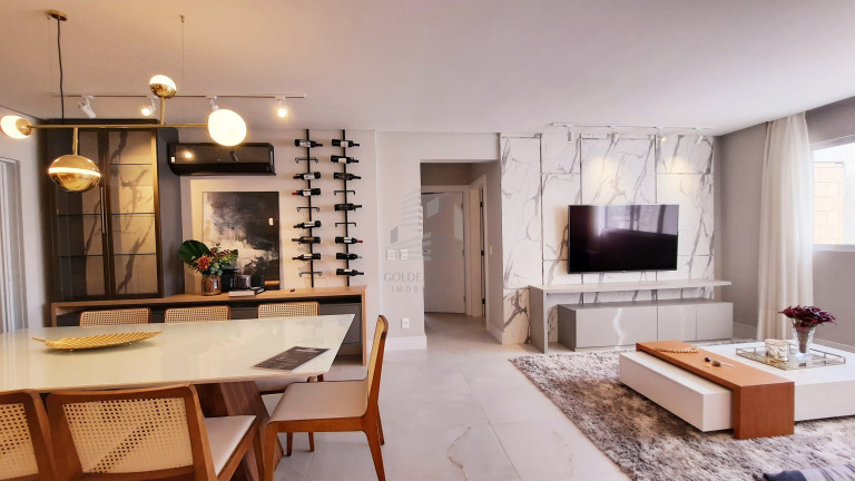 Imagem Apartamento com 3 Quartos à Venda, 131 m² em Pioneiros - Balneário Camboriú Imagem Apartamento com 3 Quartos à Venda, 131 m² em Pioneiros - Balneário Camboriú