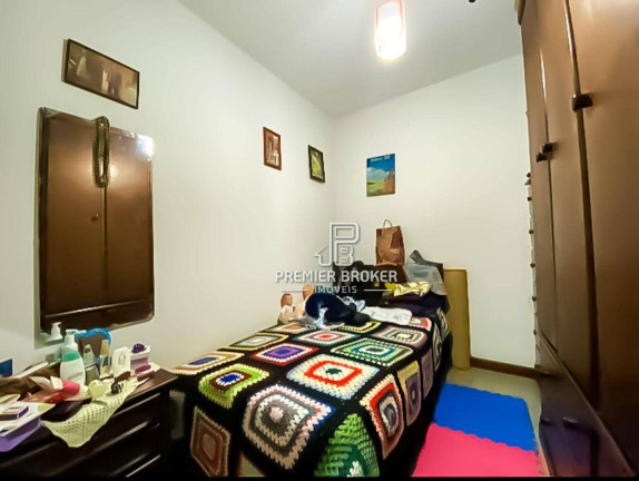 Imagem Casa com 2 Quartos à Venda, 75 m² em São Pedro - Teresópolis Imagem Casa com 2 Quartos à Venda, 75 m² em São Pedro - Teresópolis