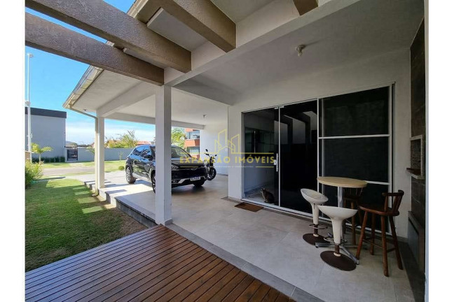 Imagem Casa com 3 Quartos à Venda, 199 m² em São João Do Rio Vermelho - Florianópolis Imagem Casa com 3 Quartos à Venda, 199 m² em São João Do Rio Vermelho - Florianópolis