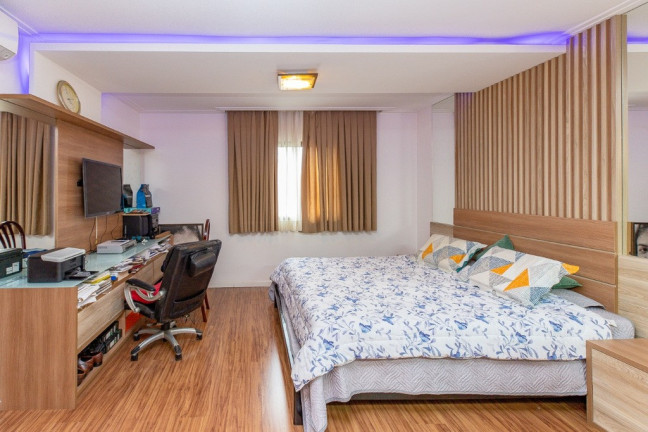 Imagem Casa com 3 Quartos à Venda, 320 m² em Planalto Paulista - São Paulo