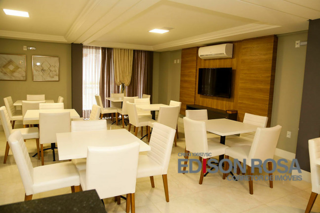 Imagem Apartamento com 3 Quartos à Venda, 93 m² em Barreiros - São José