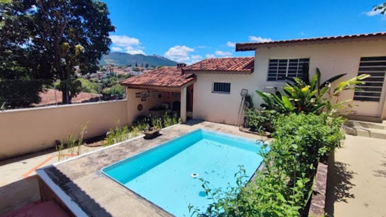 Casa com 4 Quartos à Venda, 228 m² em Jardim Do Lago - Atibaia