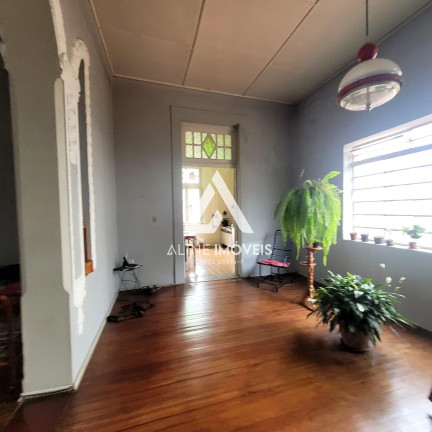 Imagem Casa com 4 Quartos à Venda, 264 m² em Centro - Cruz Alta Imagem Casa com 4 Quartos à Venda, 264 m² em Centro - Cruz Alta