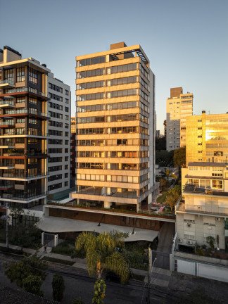Imagem Apartamento com 3 Quartos à Venda, 160 m² em Petrópolis - Porto Alegre