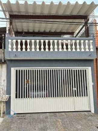 Foto do imóvel Sobrado com 3 Quartos à Venda, 213 m² em Utinga - Santo André