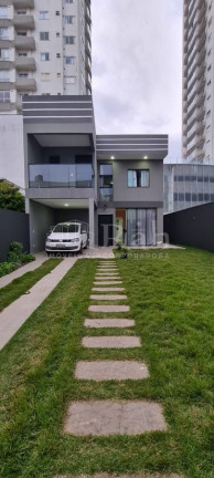 Casa com 3 Quartos à Venda, 195 m² em Centro - Itajaí