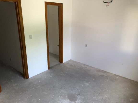 Imagem Casa de Condomínio com 2 Quartos à Venda, 121 m² em Teresópolis - Porto Alegre
