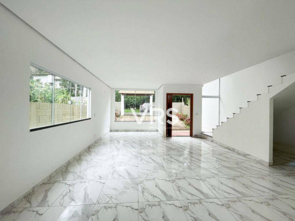 Imagem Casa com 5 Quartos à Venda, 216 m² em Granja Guarani - Teresópolis Imagem Casa com 5 Quartos à Venda, 216 m² em Granja Guarani - Teresópolis