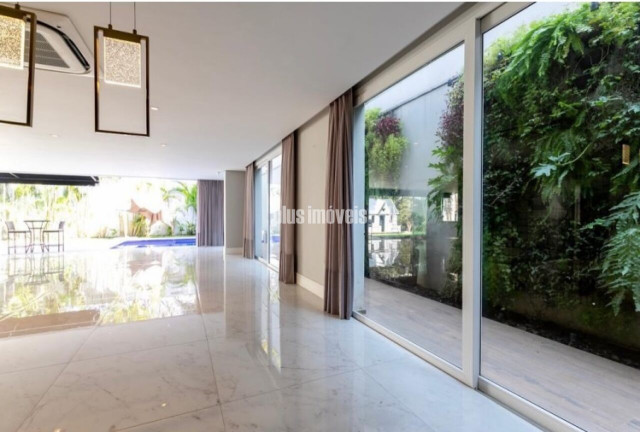 Imagem Casa com 3 Quartos para Alugar, 600 m² em Granja Julieta - São Paulo