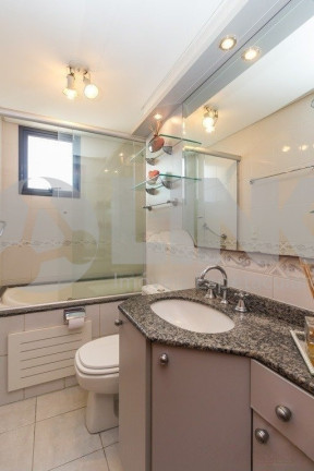 Imagem Apartamento com 3 Quartos à Venda, 101 m² em Higienópolis - Porto Alegre Imagem Apartamento com 3 Quartos à Venda, 101 m² em Higienópolis - Porto Alegre